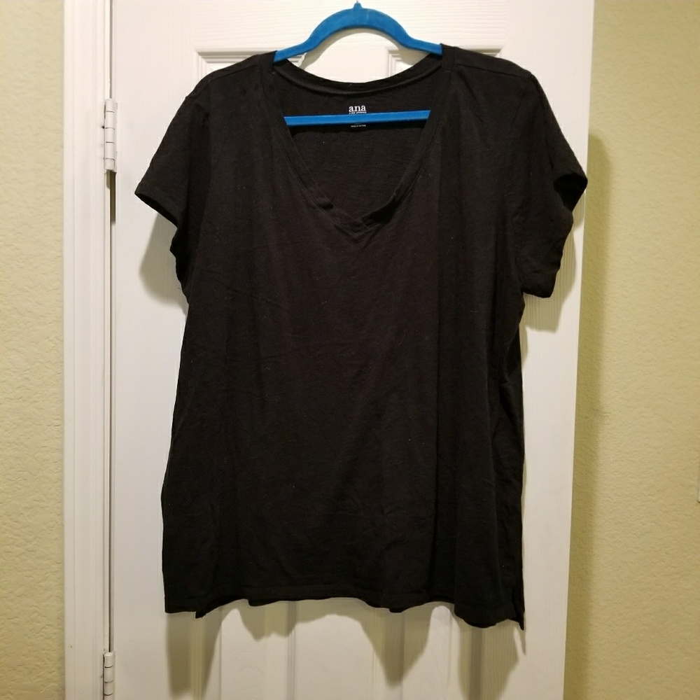 Cotton V-neck Tee
